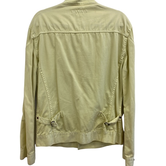 Andrew Mackenzie - Picture 2 of 6